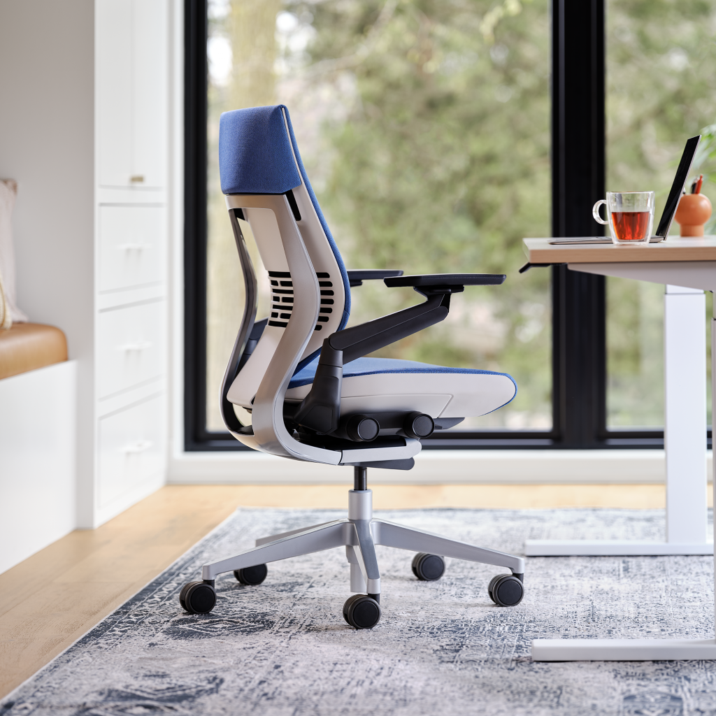 Choosing the Perfect Work Chair: What You Need to Know – Karo